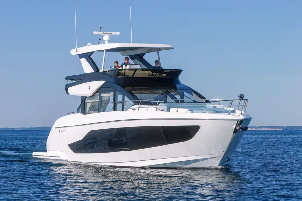 MAIN Cruisers yachts